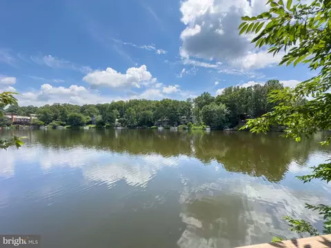 View/Area - 2151 Cabots Point Ln, Reston, VA 20191 photo 3 of 4
