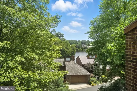Other - 2151 Cabots Point Ln, Reston, VA 20191 photo 9 of 28