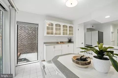 Other - 2151 Cabots Point Ln, Reston, VA 20191 photo 5 of 28