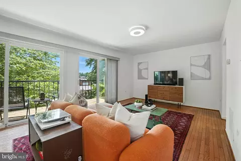Other - 2151 Cabots Point Ln, Reston, VA 20191 photo 3 of 28