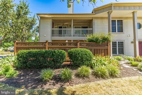 6096 Essex House Sq #6096A, Alexandria, VA 22310