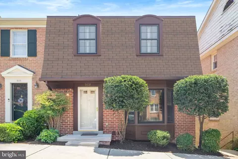 3031 Federal Hill Dr, Seven Corners, VA 22044