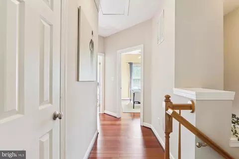 Entry Way - 6706 Debra Lu Way, Springfield, VA 22150 photo 3 of 4