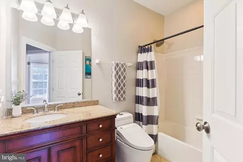 Bath - 6706 Debra Lu Way, Springfield, VA 22150 photo 4 of 4