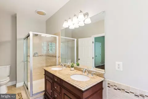 Bath - 6706 Debra Lu Way, Springfield, VA 22150 photo 2 of 4