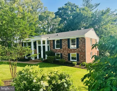 4408 Argonne Dr, Fairfax, VA 22032