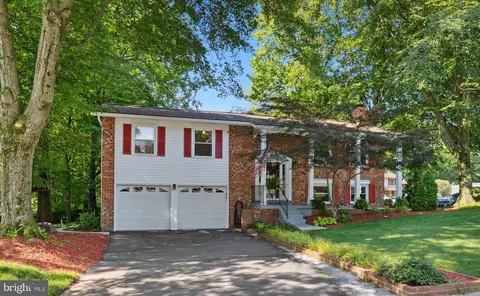 8819 Arley Dr, Springfield, VA 22153