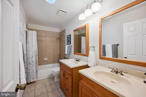 8819 Arley Dr, Springfield, VA 22153 photo 21