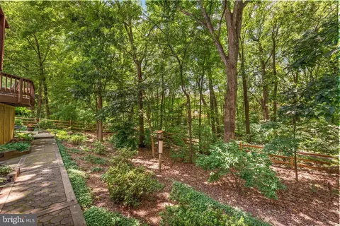 Exterior - 11909 Winstead Ln, Reston, VA 20194 photo 5 of 10