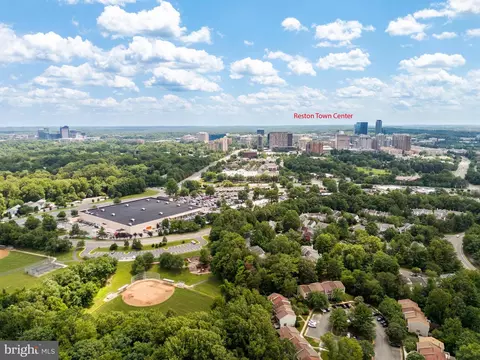 View/Area - 11909 Winstead Ln, Reston, VA 20194 photo 1 of 6