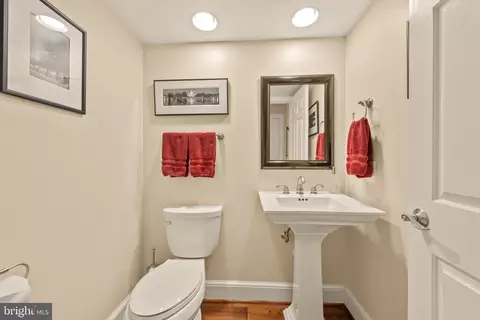 Bath - 11909 Winstead Ln, Reston, VA 20194 photo 1 of 5