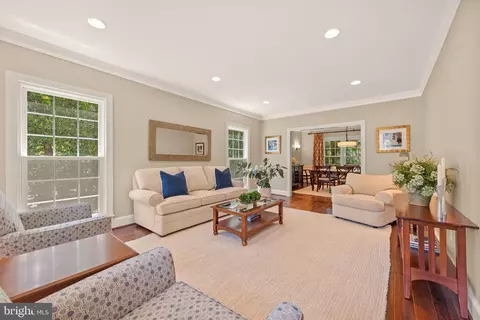 Living - 11909 Winstead Ln, Reston, VA 20194 photo 1 of 2