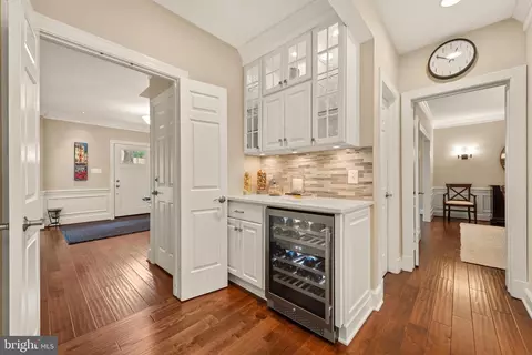 Entry Way - 11909 Winstead Ln, Reston, VA 20194 photo 3 of 6