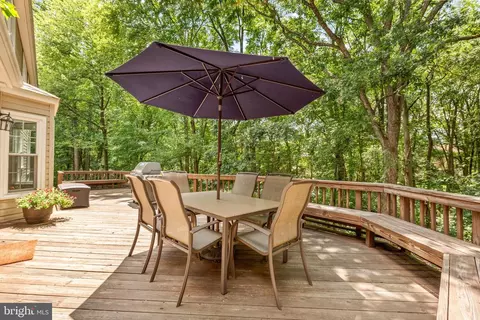 Exterior - 11909 Winstead Ln, Reston, VA 20194 photo 3 of 10