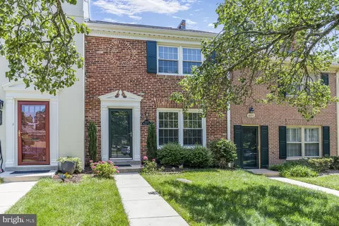 6009 Waterbury Ct, Springfield, VA 22152