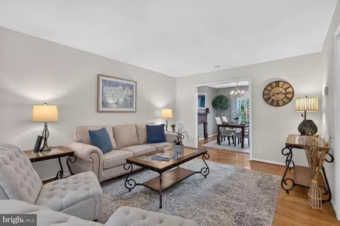 Living - 5922 Queenston St, Springfield, VA 22152 photo 1 of 2