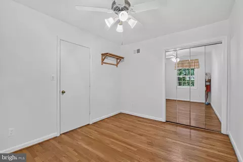Bedroom - 5922 Queenston St, Springfield, VA 22152 photo 6 of 6