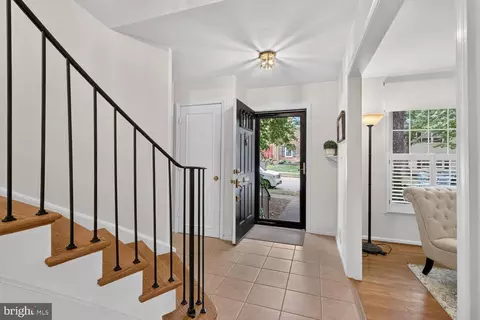 Entry Way - 5922 Queenston St, Springfield, VA 22152 photo 2 of 13