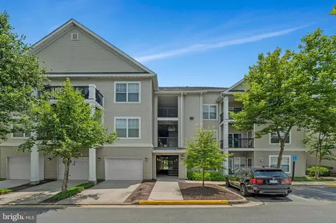 13329 G Connor Dr #G, Centreville, VA 20120