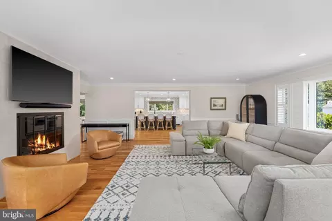 933 Woburn Ct, Mclean, VA 22102 photo 14