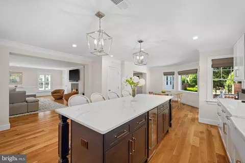 933 Woburn Ct, Mclean, VA 22102 photo 7