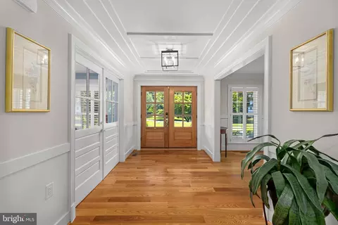 933 Woburn Ct, Mclean, VA 22102 photo 3