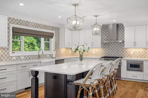 933 Woburn Ct, Mclean, VA 22102 photo 8