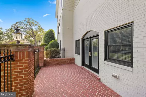 933 Woburn Ct, Mclean, VA 22102 photo 50