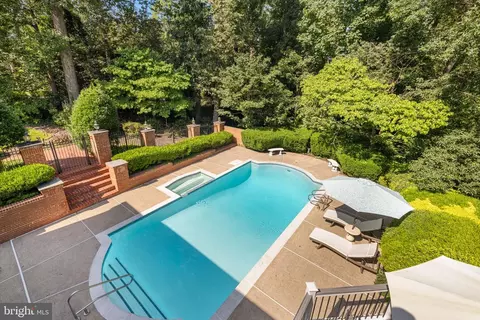 933 Woburn Ct, Mclean, VA 22102 photo 25