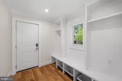 933 Woburn Ct, Mclean, VA 22102 photo 19