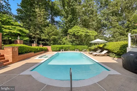 933 Woburn Ct, Mclean, VA 22102 photo 48