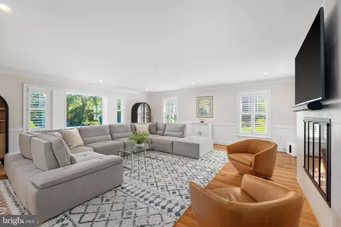 933 Woburn Ct, Mclean, VA 22102 photo 13