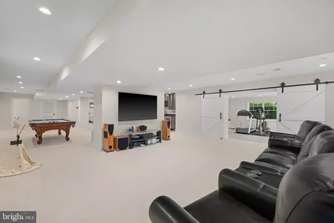 933 Woburn Ct, Mclean, VA 22102 photo 40