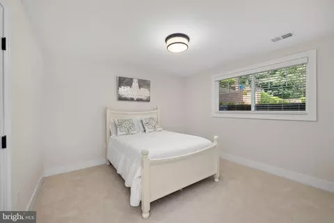 933 Woburn Ct, Mclean, VA 22102 photo 41