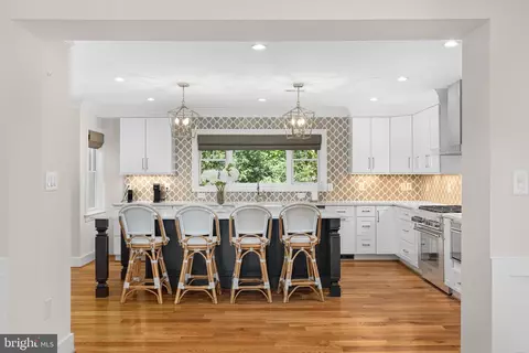 933 Woburn Ct, Mclean, VA 22102 photo 5