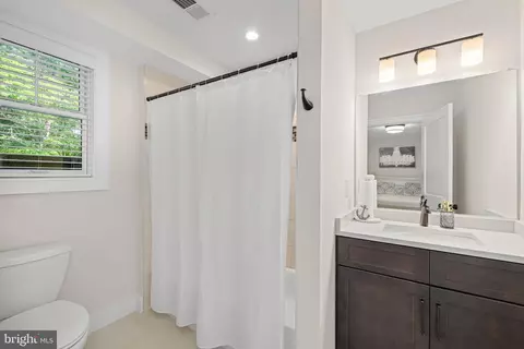 933 Woburn Ct, Mclean, VA 22102 photo 42