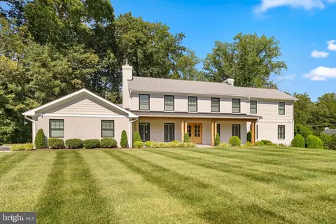 933 Woburn Ct, Mclean, VA 22102
