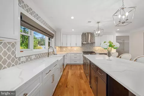 933 Woburn Ct, Mclean, VA 22102 photo 9