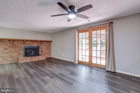 7211 Adrienne Glen Ave, Springfield, VA 22152 photo 16
