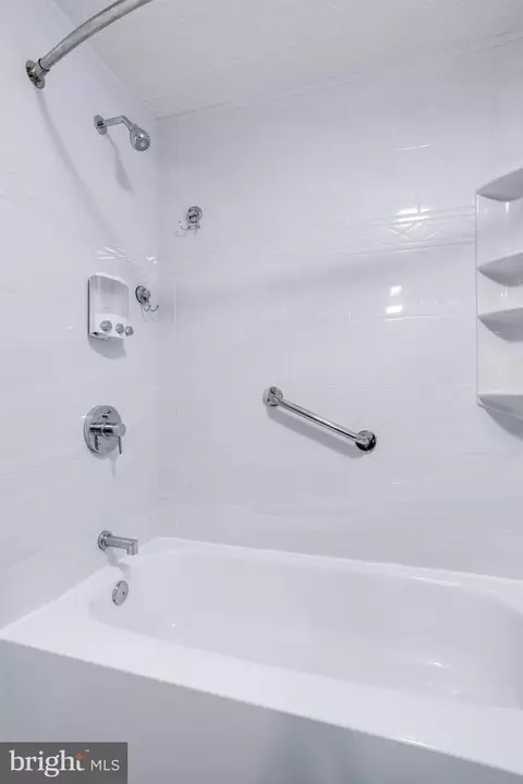 7211 Adrienne Glen Ave, Springfield, VA 22152 photo 54