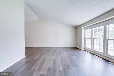 7211 Adrienne Glen Ave, Springfield, VA 22152 photo 39