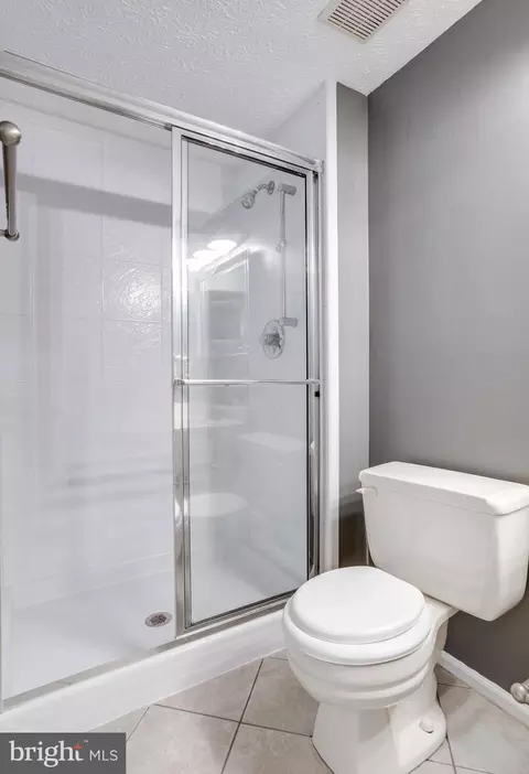 7211 Adrienne Glen Ave, Springfield, VA 22152 photo 43