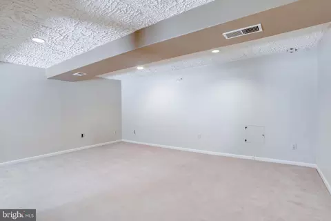7211 Adrienne Glen Ave, Springfield, VA 22152 photo 23
