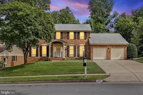 9607 Ceralene Ct, Fairfax, VA 22032