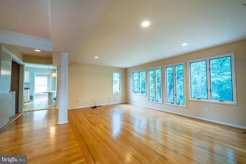 1197 Winter Hunt Rd, Mclean, VA 22102 photo 19