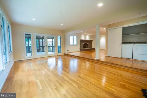 1197 Winter Hunt Rd, Mclean, VA 22102 photo 18