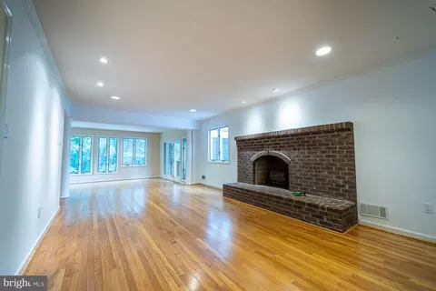 1197 Winter Hunt Rd, Mclean, VA 22102 photo 20