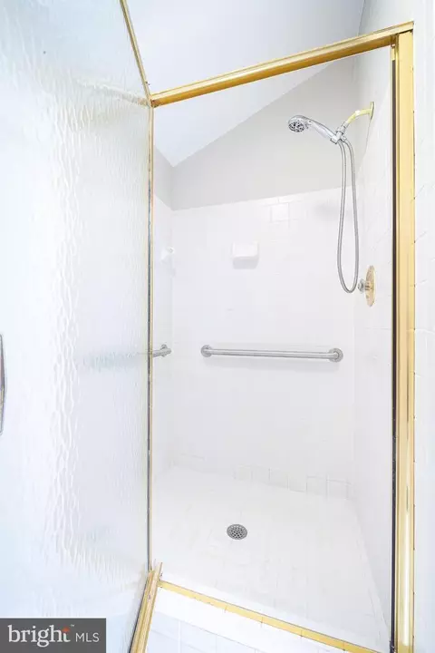 1197 Winter Hunt Rd, Mclean, VA 22102 photo 30