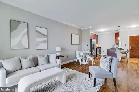 6301 Edsall Rd #303, Alexandria, VA 22312