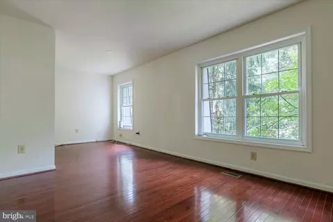 9019 Fox Grape Ln, Springfield, VA 22152 photo 20